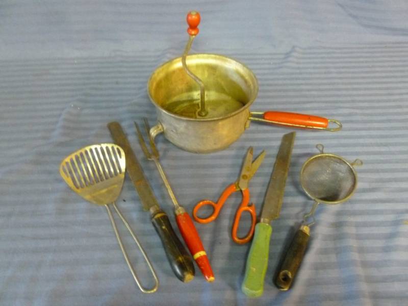 lot 31 image: Vintage Kitchen Utensils