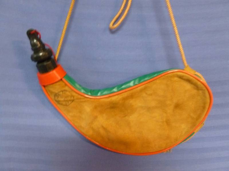lot 36 image: Wine Flask