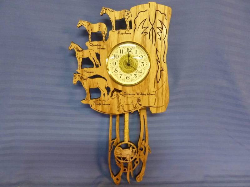 lot 37 image: Scroll Saw Art Clock