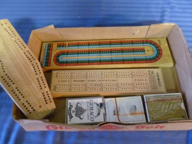 lot 43 image: Cribbage Boards