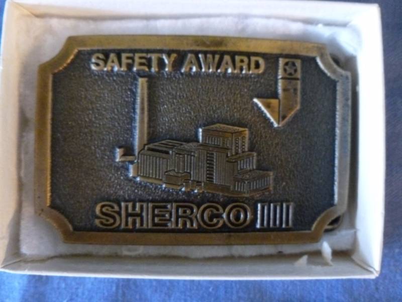 lot 172 image: Collectible Belt Buckle