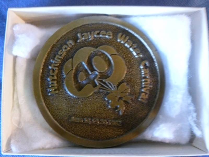 lot 180 image: Collectible Belt Buckle