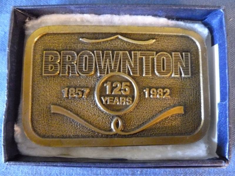 lot 184 image: Collectible Belt Buckle