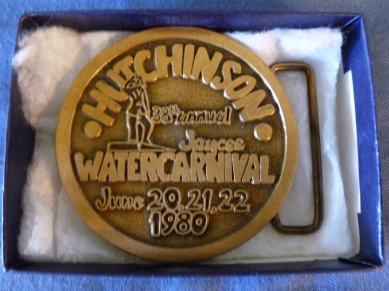 lot 185 image: Collectible Belt Buckle