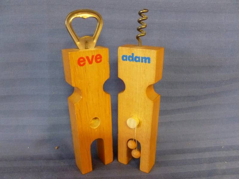 lot 190 image: Vintage Bottle Opener Set