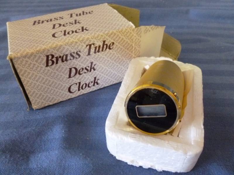 lot 195 image: Brass Clock