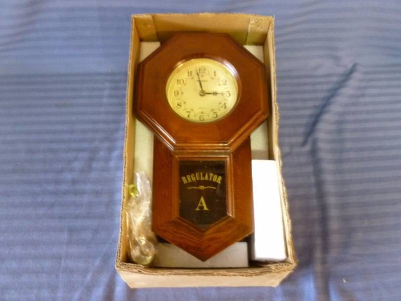lot 213 image: Remington Clock