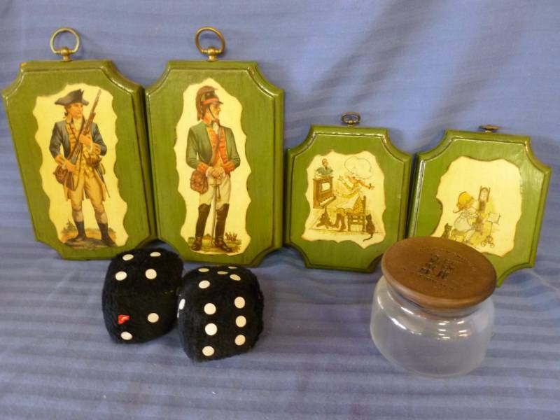 lot 220 image: Decorative Picture