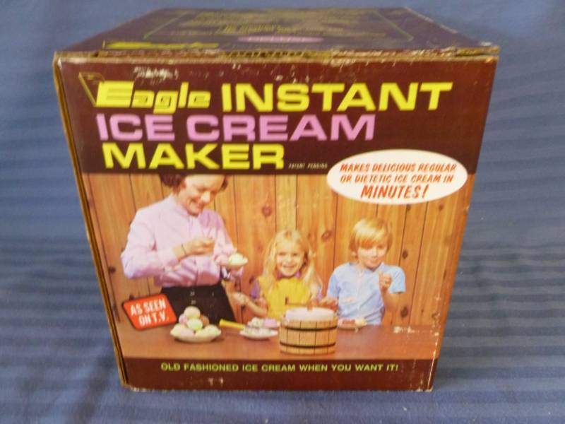 lot 232 image: Vintage Ice Cream Maker