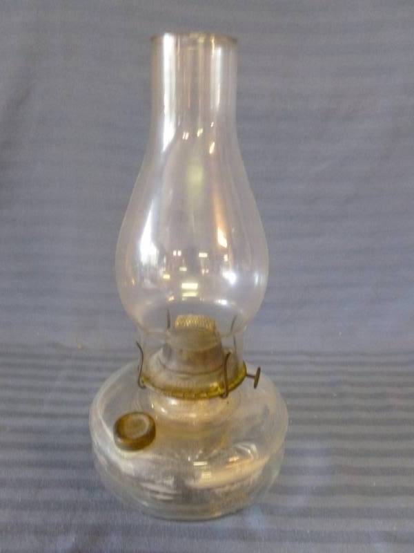 lot 237 image: Vintage Oil Lamp