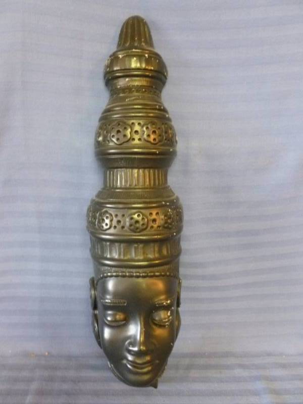 lot 247 image: Plaster Decoration
