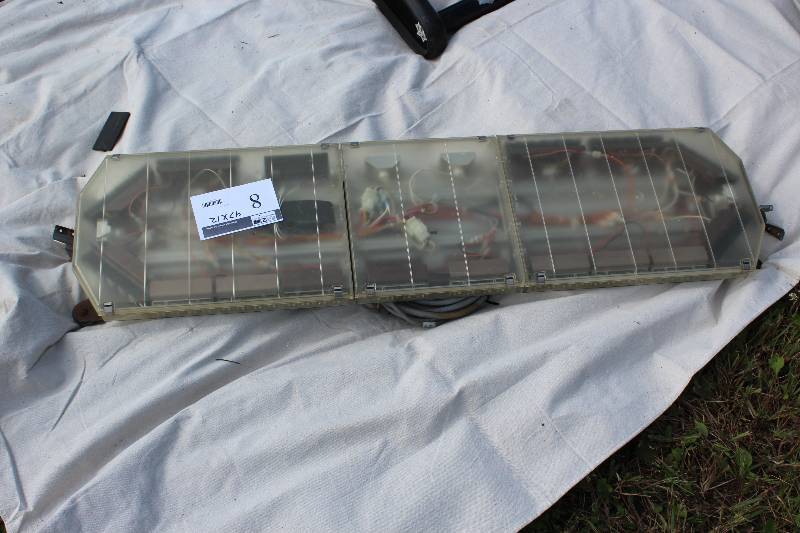 lot 8 image: Public Safety Equipment Code 3 Police Emergency Lights 47 x 12.