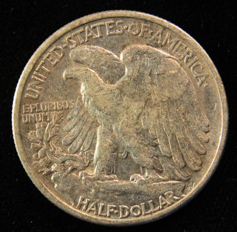 1942 WALKING LIBERTY SILVER HALF VF