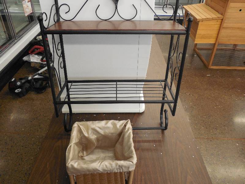 MyHome Wall Shelf with Basket