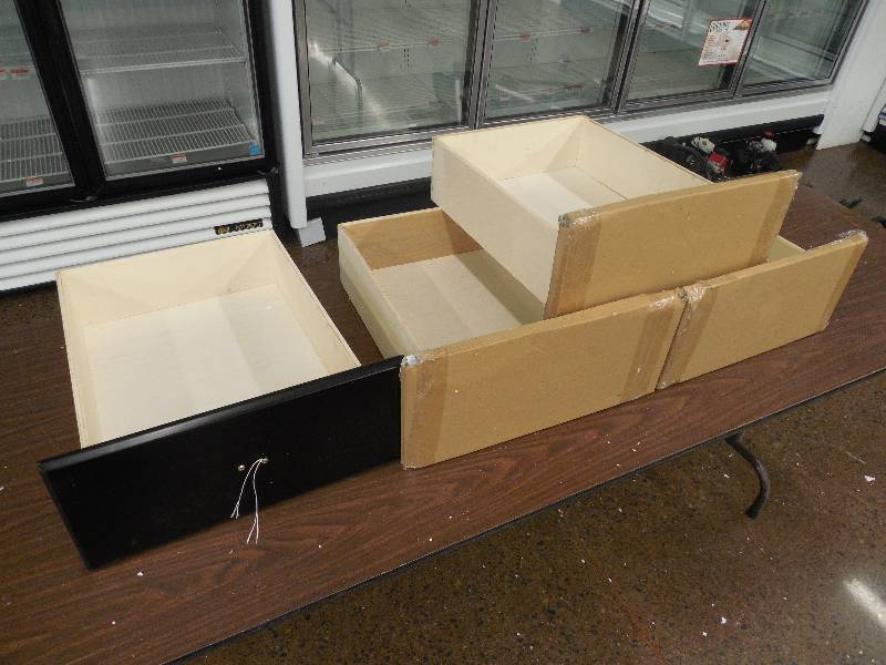 4 Drawers