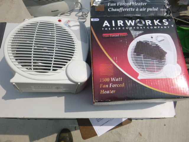 lot 22 image: Air Work Electric Heater