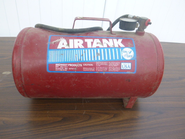 lot 39 image: Midwest Products Air Tank