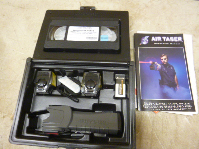 lot 105 image: Air Taser