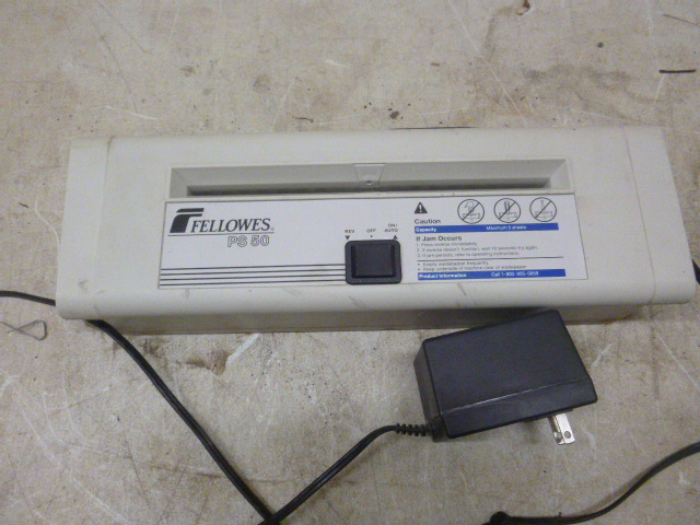lot 117 image: Fellows PS50 Shredder