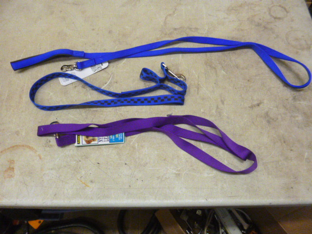 lot 132 image: 3 Dog Leashes
