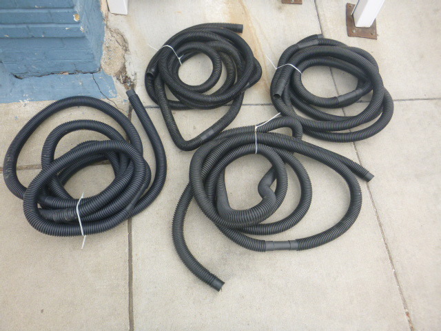 lot 134 image: 4 Rolls of Plastic Tubing