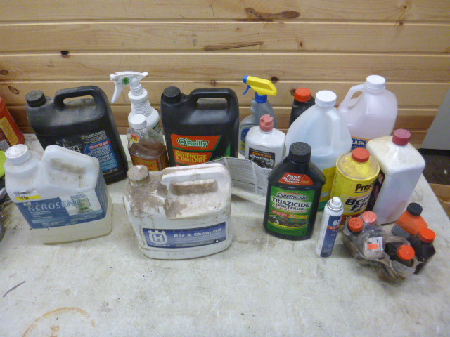 lot 136 image: Miscellaneous Garage Fluids