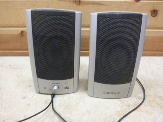 lot 156 image: Gateway Computer Speakers