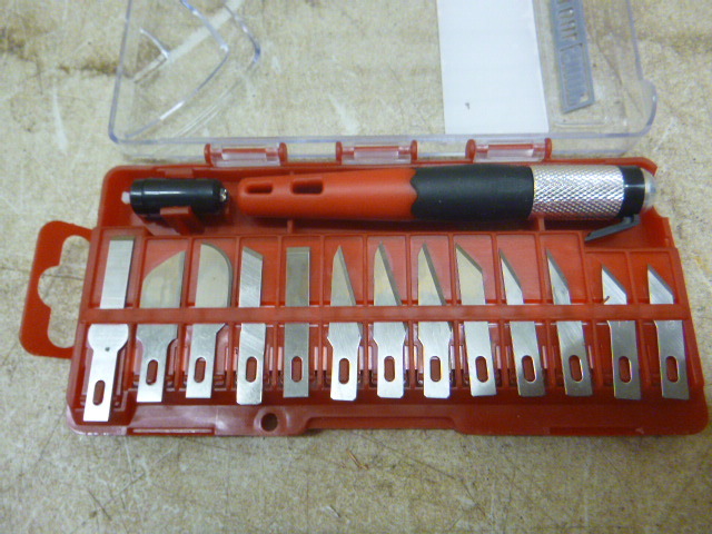lot 176 image: Tool Shop Led Precision Knife Set