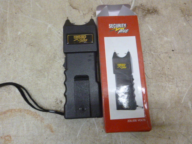 lot 190 image: Security Plus Stun Gun
