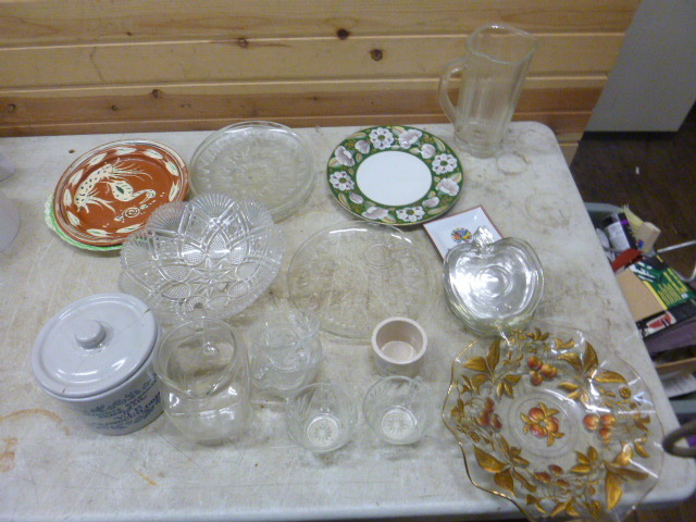 lot 199 image: Miscellaneous Glassware