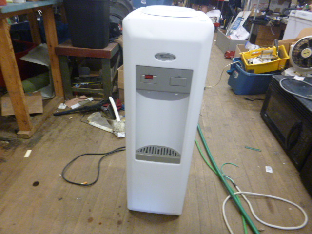 lot 200 image: Whirlpool Water Disperser