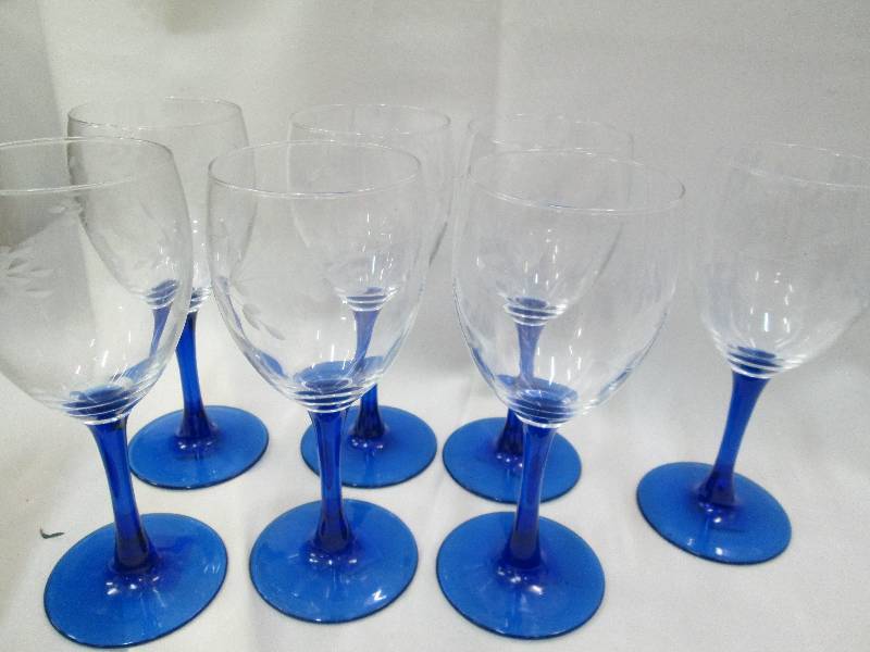 Qty 7 Nuance wine saphir stem (blue...