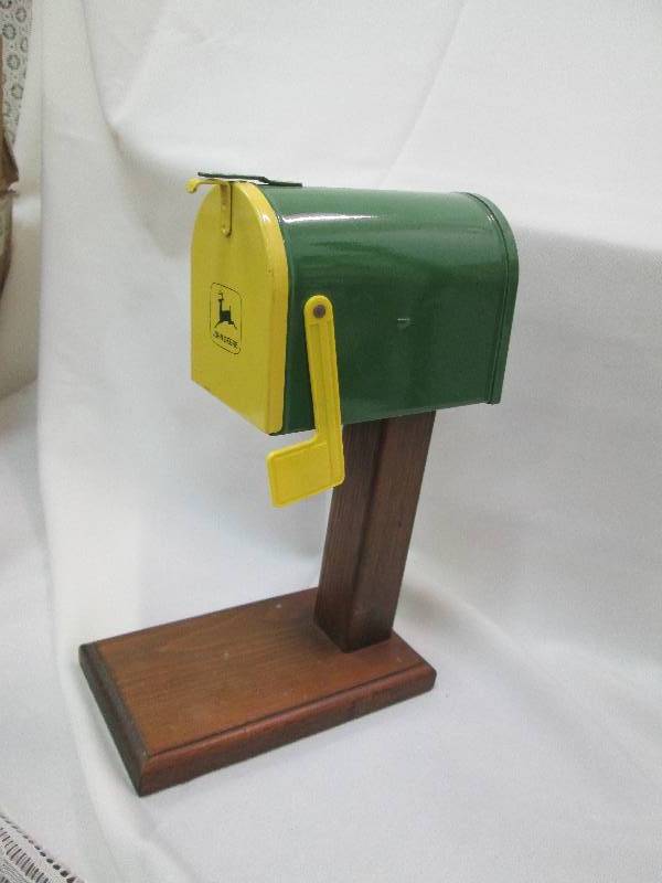 John Deere Mail box...