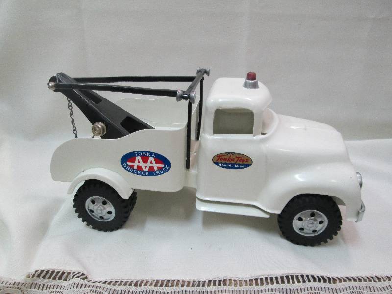 Tonka Wrecker truck...