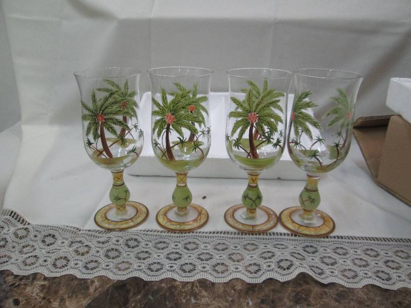 Qty 4 palm tree glasses hand-painte...
