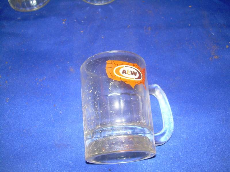 set of 7 vintage A and W muggs