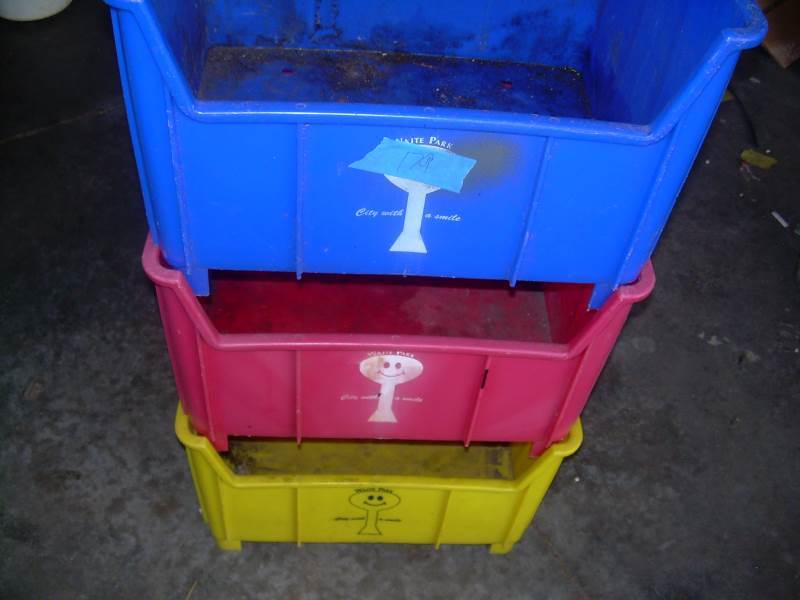 heavy plastic recycle bins