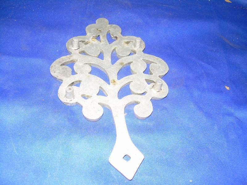 vintage aluminum trivet