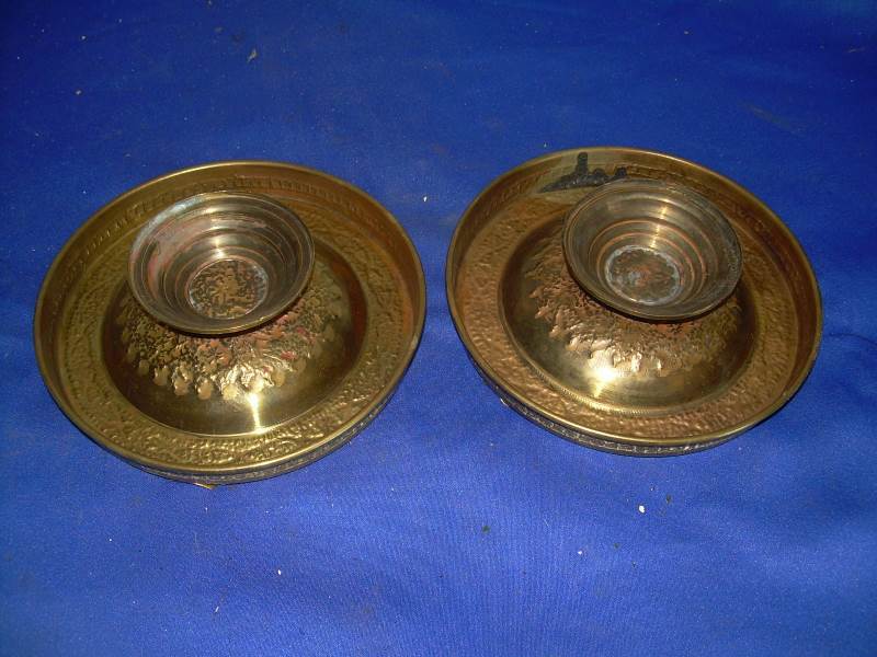 2 brass Ash trays