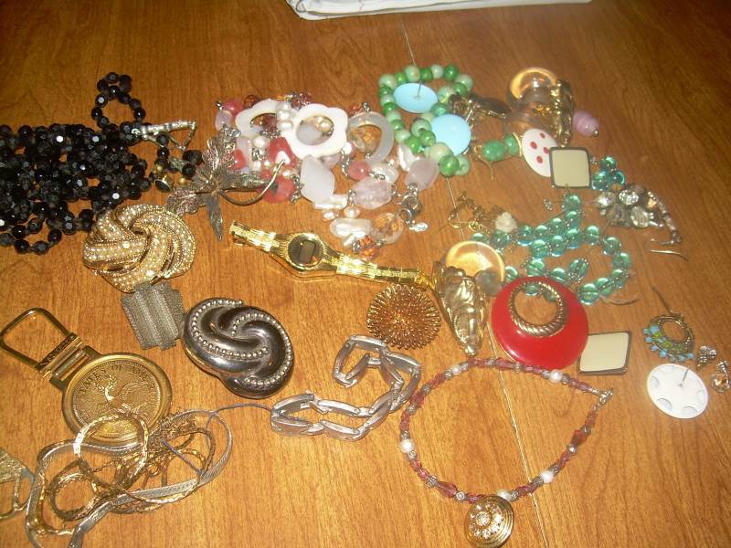 Vintage jewlery