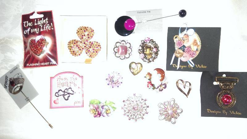 Large variety of deco pins