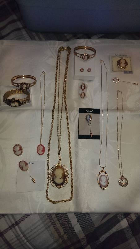 Variety of cameo items