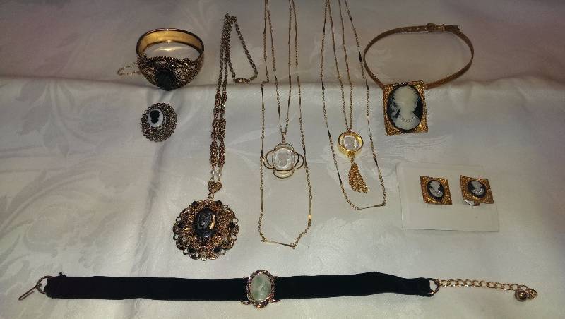 Variety of cameo items