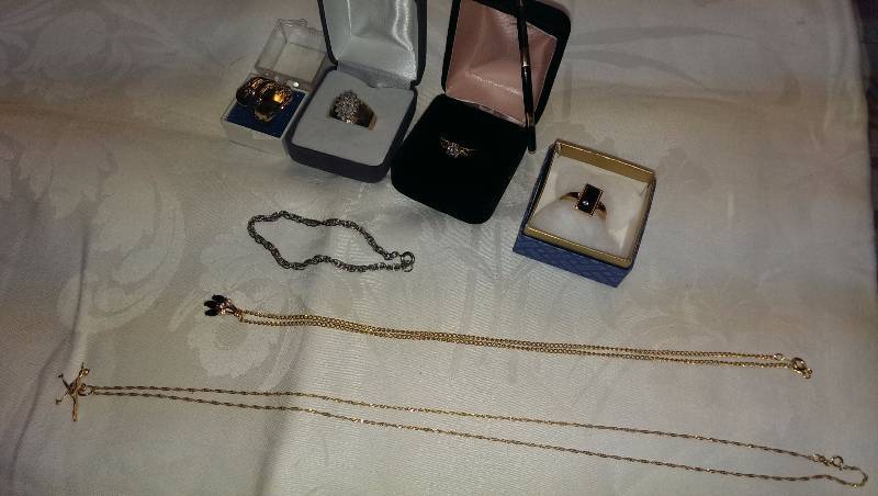 Variety of necklaces, bracelets and rings (some gold)