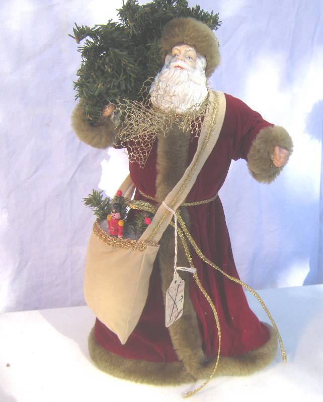 lot 404 image: Santa Tree Topper 15