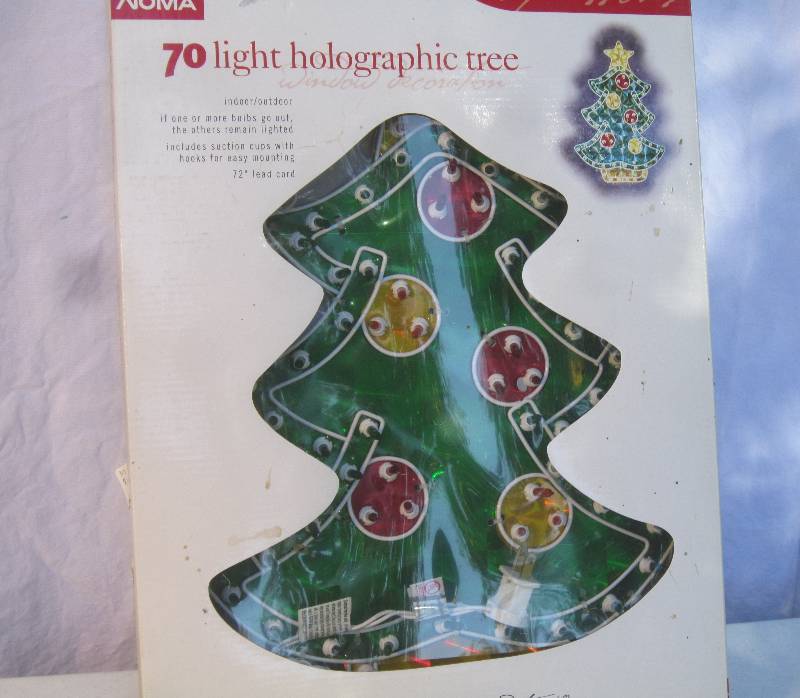 lot 406 image: NEW Holographic Tree 70 lights