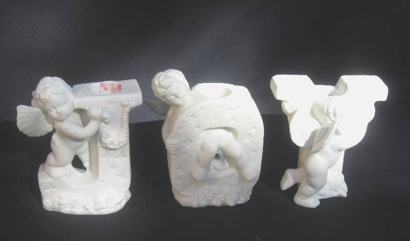 lot 412 image: Joy Letters with Angels Approx 4