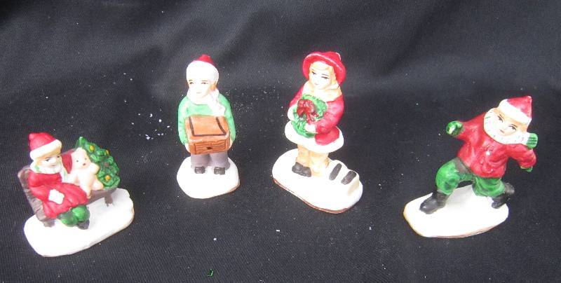 lot 590 image: Village People for Christmas Houses