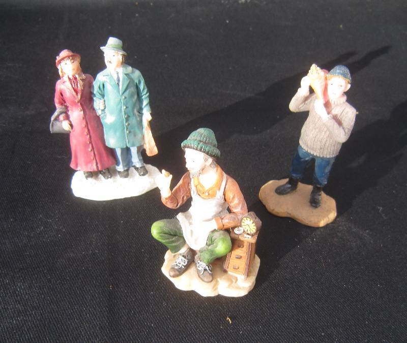 lot 598 image: Village People for Christmas Houses