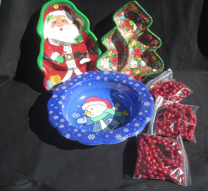 lot 461 image: Christmas Lot